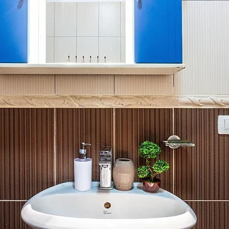 Daire Charm 6, 2br Ap Sea View, Parking