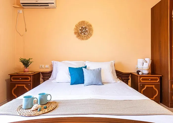 Charm 6, 2br Ap Sea View, Parking *